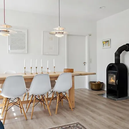 Cozy In With Kitchen Holiday home